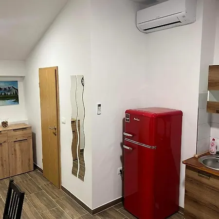Apartma Mia Črni Kal Exterior foto